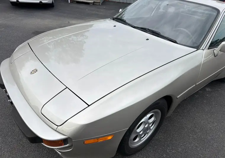 Silver 1988 Porsche 944 coupe at pickup in Jamestown, Kentucky