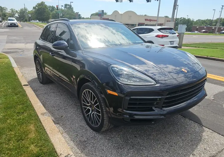 The same Cayenne on a lot at delivery in St. Louis, Missouri
