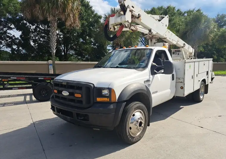The same F-550 bucket truck at delivery in Orlando, Florida