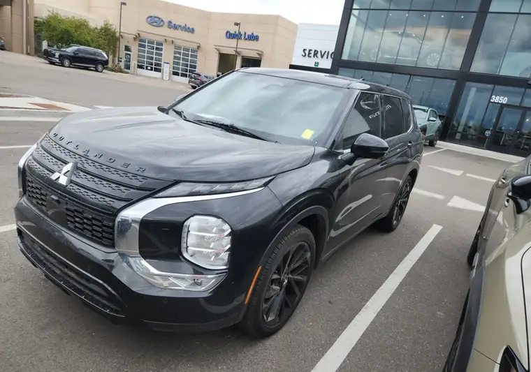 The same Outlander at delivery in a parking lot in Loveland, Colorado