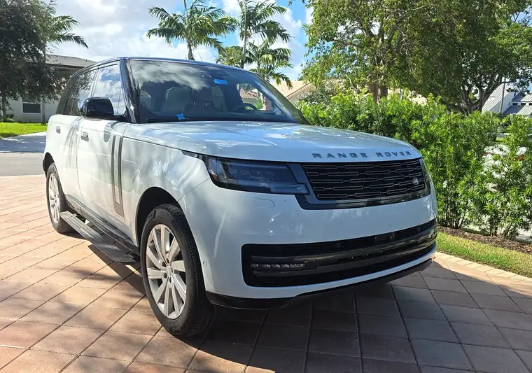 The same Range Rover on a driveway at delivery in Sea Ranch Lakes, Florida