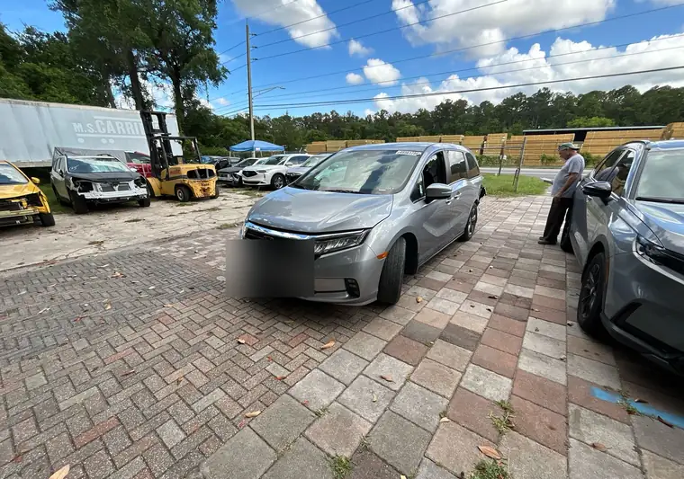 The same Odyssey on a brick lot at delivery in Jacksonville, Florida